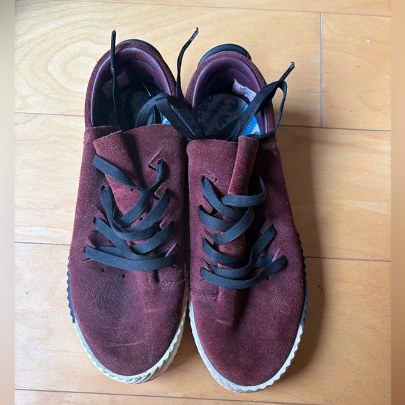M Size 7. Alexander Wang x adidas. Used but great conditionin - Picture 2 of 6